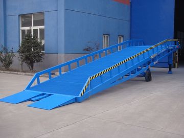 DCQY15-0.5 Hydraulic Loading Dock Levelers Excellent Stable Lift Performance