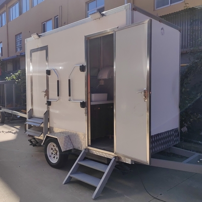 Affordable roadable Outdoor Public Luxury Restroom Trailer Bathroom Portable Potty Mobile Toilets