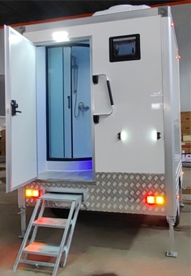 Australian Standard Luxury Single Suite Restroom White Concession Trailer With Shower Room