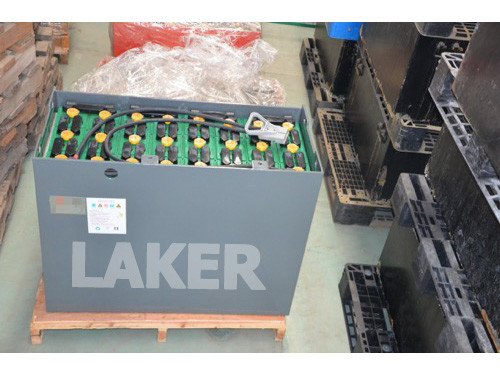 Forklift Traction Battery Customized 24V 48V 80V 600Ah 720Ah Lead Acid Traction Battery
