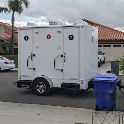 Toilet Trailer Manufacturer Luxury Toilet Trailer Portable Restroom Bathroom Customized Mobile Toilet Trailer