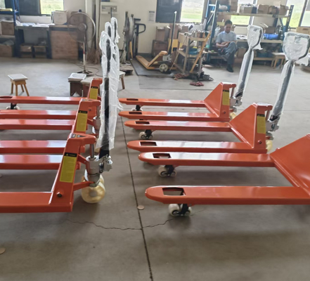 Smooth Maneuverability 2500kg Manual Hand Pallet Truck with Nylon Wheels