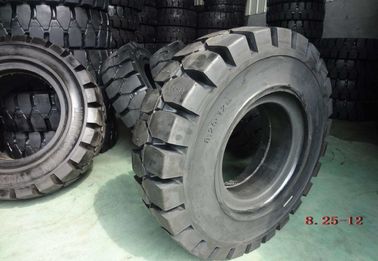 Black Solideal Forklift Tires , Pneumatic Forklift Industrial Tyres 8.25-12